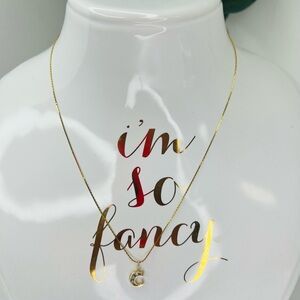 Chic Gold Necklace with Crescent Charm